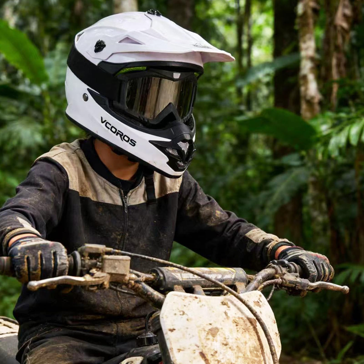 Kids Dirt Bike Helmet Set with Goggles Gloves G844052