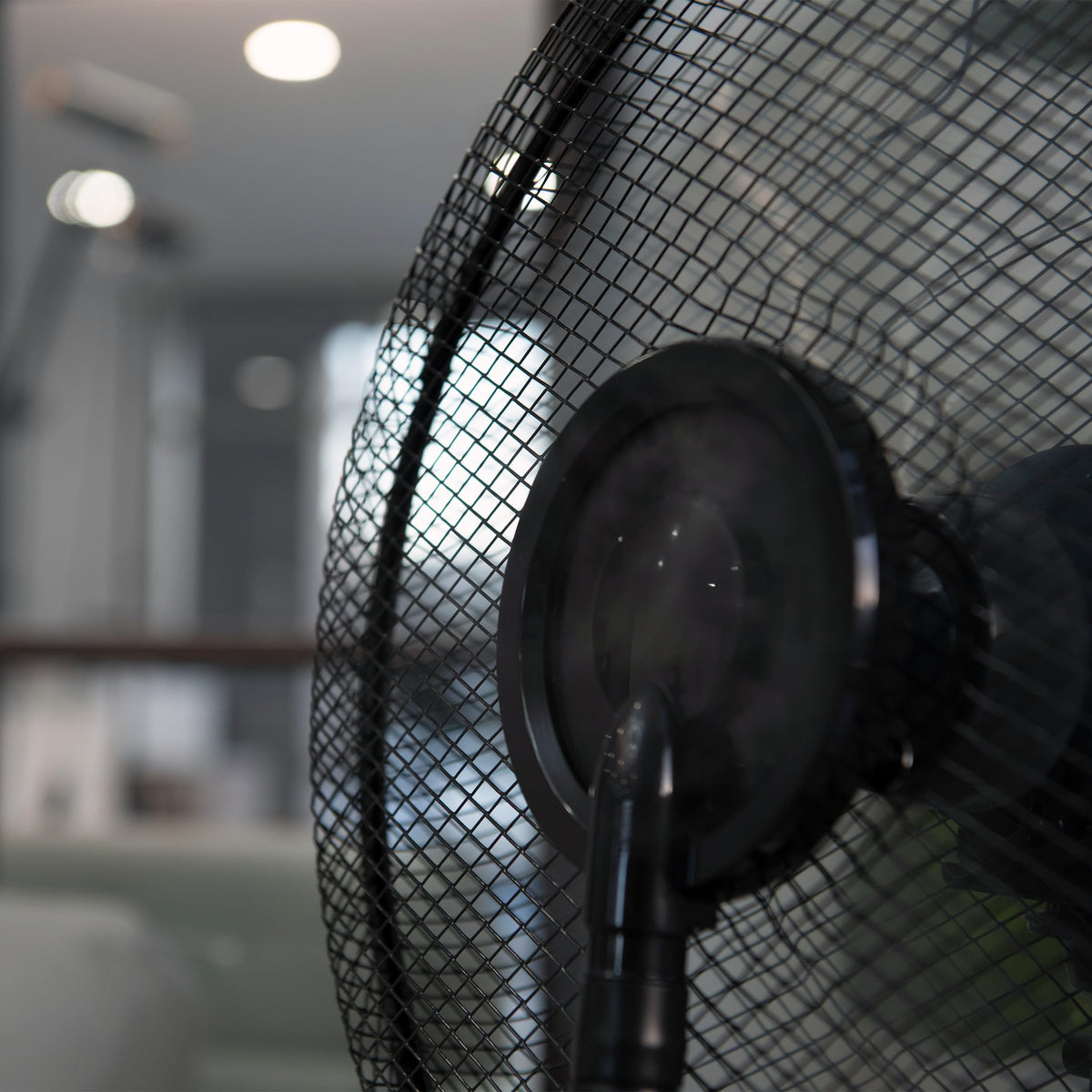 47" Misting Oscillating Pedestal Fan with Water Tank, Remote, Timer, 3 Speeds, Black White W8640